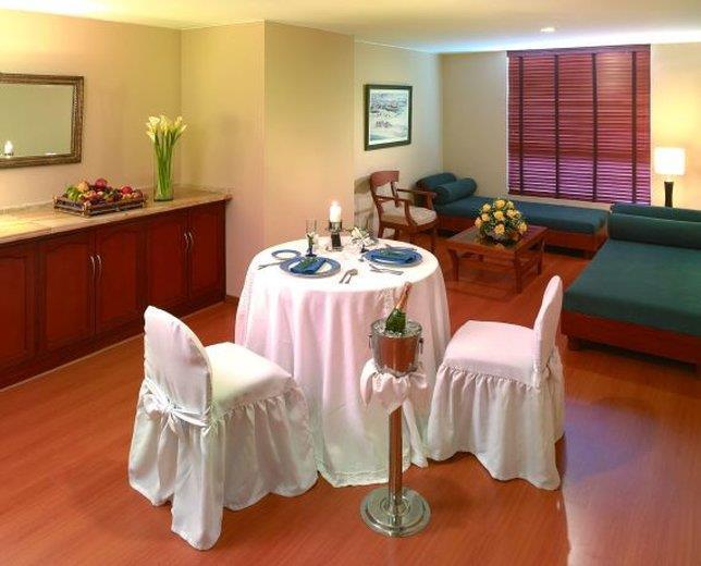 Hotel Estelar Suites Jones Богота Номер фото